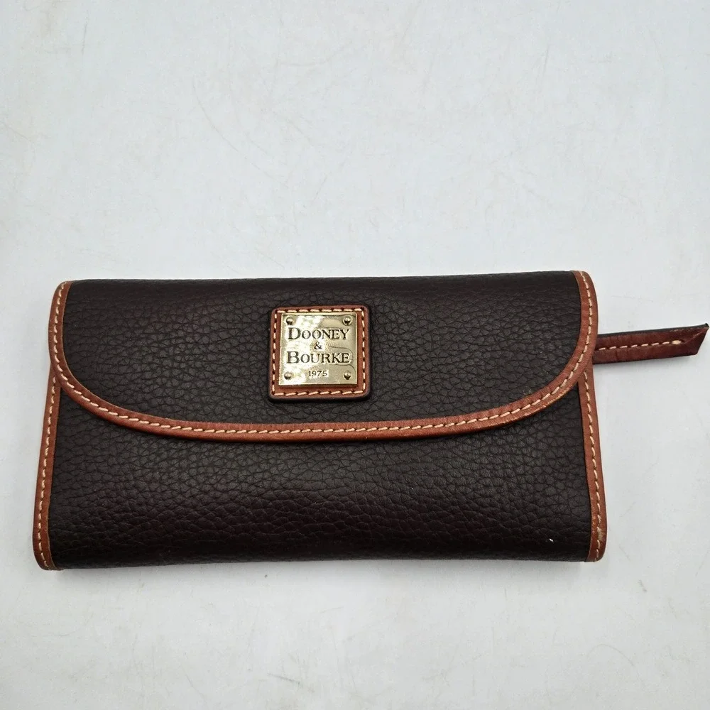 Vtg Dooney & Bourke Pebble Grain Continental Clutch Wallet Checkbook Brown Tan